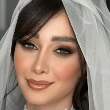 آموزشگاه و سالن زیبایی تک