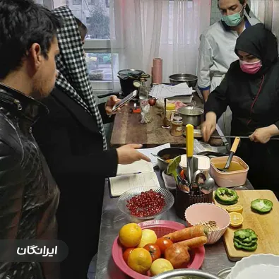 آموزشگاه آینده درخشان