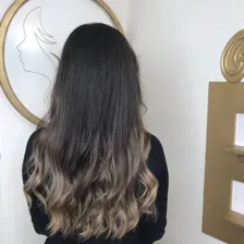 آموزشگاه آرایشگری ستارگان