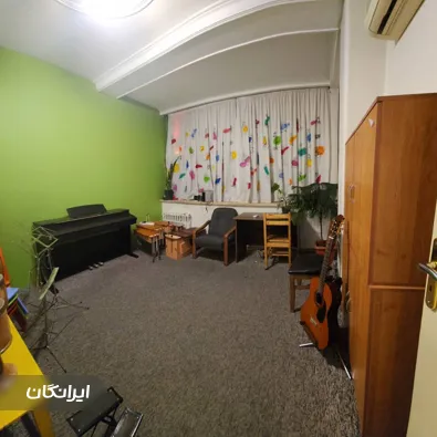 آموزشگاه موسیقی توکا