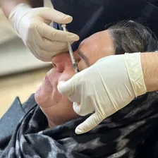 کلینیک زیبایی کاوه