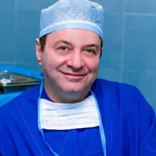 دکتر شاهرخ میلان