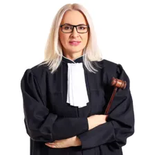 وکیل نغمه فرزانه