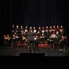 آموزشگاه موسیقی تماشاگه راز