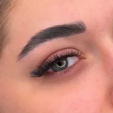 سالن کاشت مژه فرناز