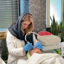 کلینیک زیبایی الوندی