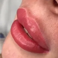 سالن آرایش دائم زهرا منافی پور