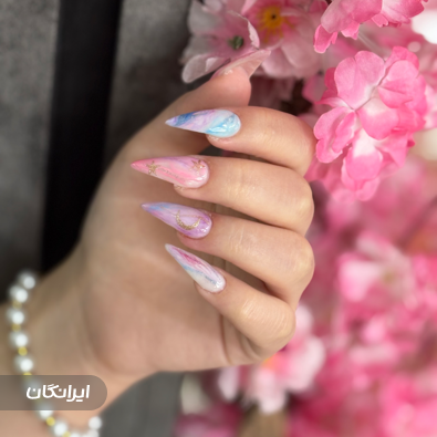 سالن کاشت ناخن مبینا درگاهی