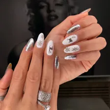 سالن کاشت ناخن تبسم جمالی