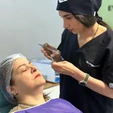 کلینیک زیبایی ژوبل