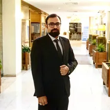 وکیل حسین پورحسنی