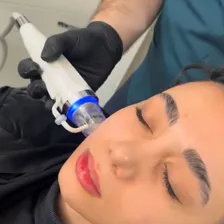 کلینیک زیبایی لوندر