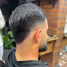 آرایشگاه مردانه فرشاد بیگ