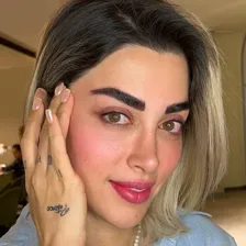 سالن آرایش دائم نسیم زند