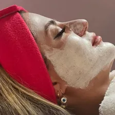 کلینیک زیبایی دکتر گلنسا مردانی