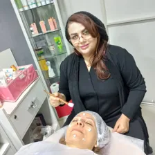 کلینیک زیبایی ژیلاوش