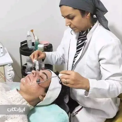 کلینیک زیبایی آوین درم