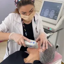 کلینیک زیبایی دکتر پریسا معلم نیا