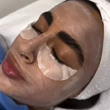 کلینیک زیبایی تندیس