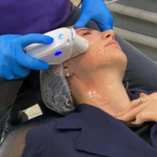 کلینیک زیبایی شاین