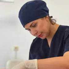 کلینیک زیبایی شقایق