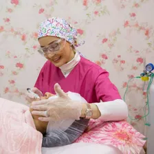 کلینیک زیبایی دکتر لیلا میرعلیزاده فرد