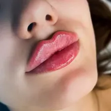 کلینیک زیبایی سروتونین