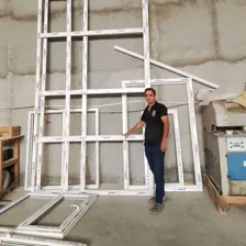 درب و پنجره سازی عایق سازان