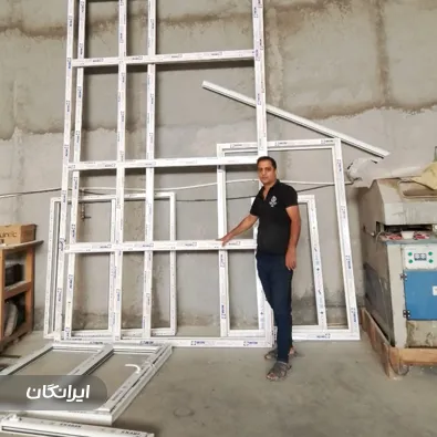 درب و پنجره سازی عایق سازان