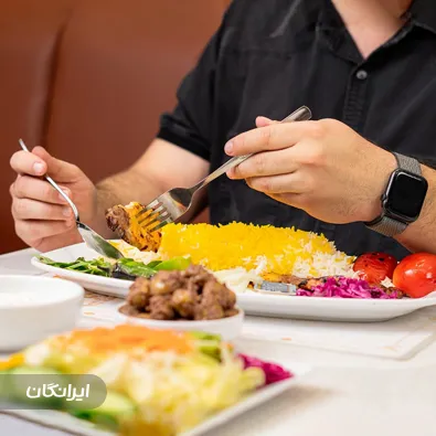 رستوران آرمانی