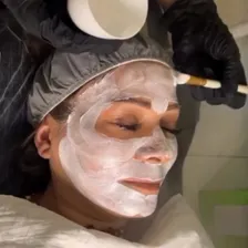 کلینیک زیبایی دکتر فرهاد کاوه