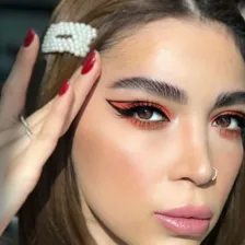 سالن زیبایی مهسا موسوی