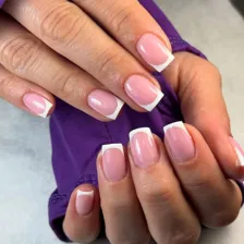 سالن کاشت ناخن پروین اشرفی