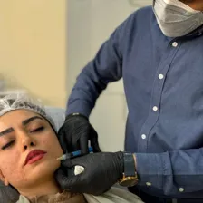 کلینیک زیبایی کوئینز بیوتی