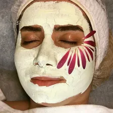 کلینیک زیبایی فریسا