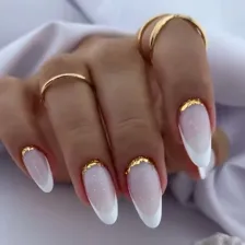 سالن کاشت ناخن شیما روزمه