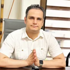 دکتر احمد احراری