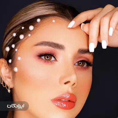 سالن کاشت ناخن مهدیس جوادی