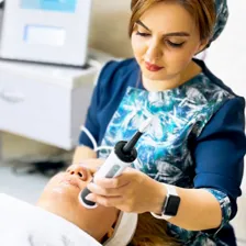 کلینیک زیبایی دکتر فریبا بسیج