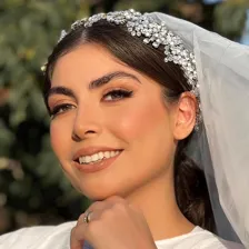 سالن زیبایی مانیتا