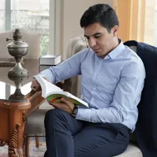 وکیل حمیدرضا حاجی اسفندیاری