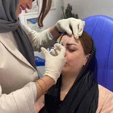 کلینیک زیبایی زویا