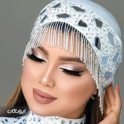 سالن زیبایی آینه