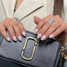 سالن کاشت ناخن نگین