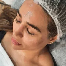 مرکز مراقبت پوستی آرمند