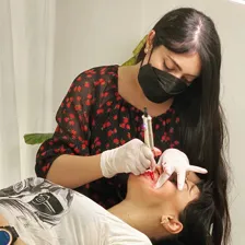 سالن زیبایی احسانه فهیمی