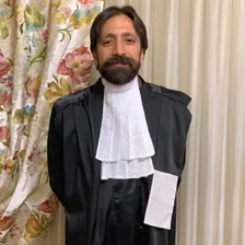 وکیل فرخ فروزان