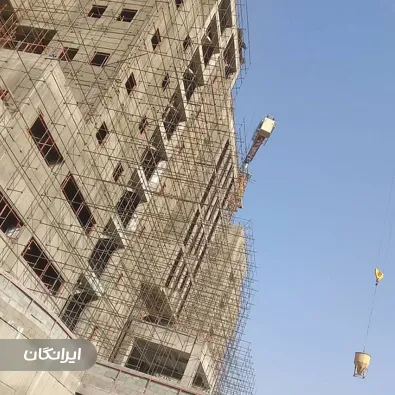 داربست فلزی آسمان فراز