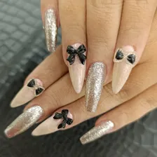 سالن کاشت ناخن سپیده