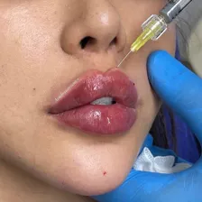 کلینیک جراحی آرتا